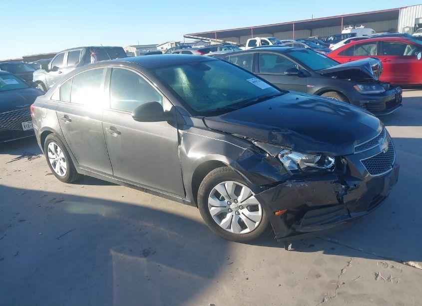 2014 Chevrolet Cruze LS AUTO (VIN 1G1PA5SH0E7374174) main photo