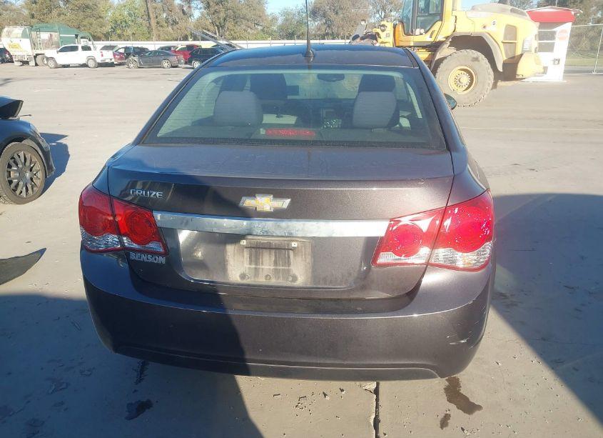 Photo 16 of 2014 Chevrolet Cruze LS AUTO (VIN 1G1PA5SH0E7374174)