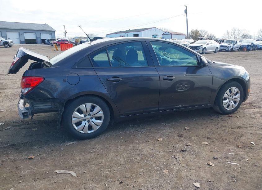 Photo 14 of 2014 Chevrolet Cruze LS AUTO (VIN 1G1PA5SH0E7395669)