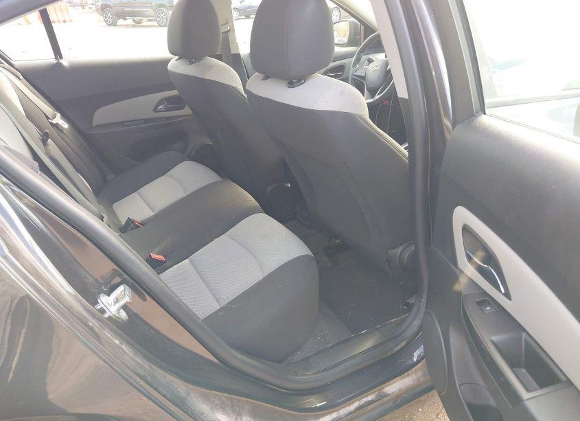 Photo 8 of 2014 Chevrolet Cruze LS AUTO (VIN 1G1PA5SH0E7395669)