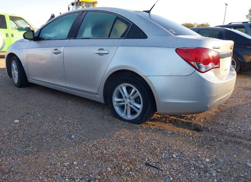 Photo 3 of 2014 Chevrolet Cruze LS AUTO (VIN 1G1PA5SH0E7436513)