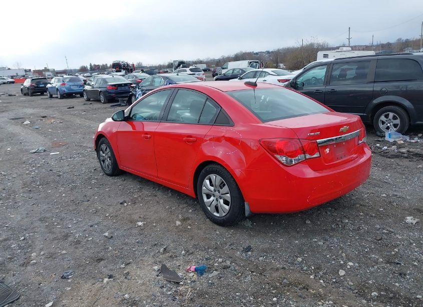 Photo 3 of 2015 Chevrolet Cruze LS AUTO (VIN 1G1PA5SH0F7178673)