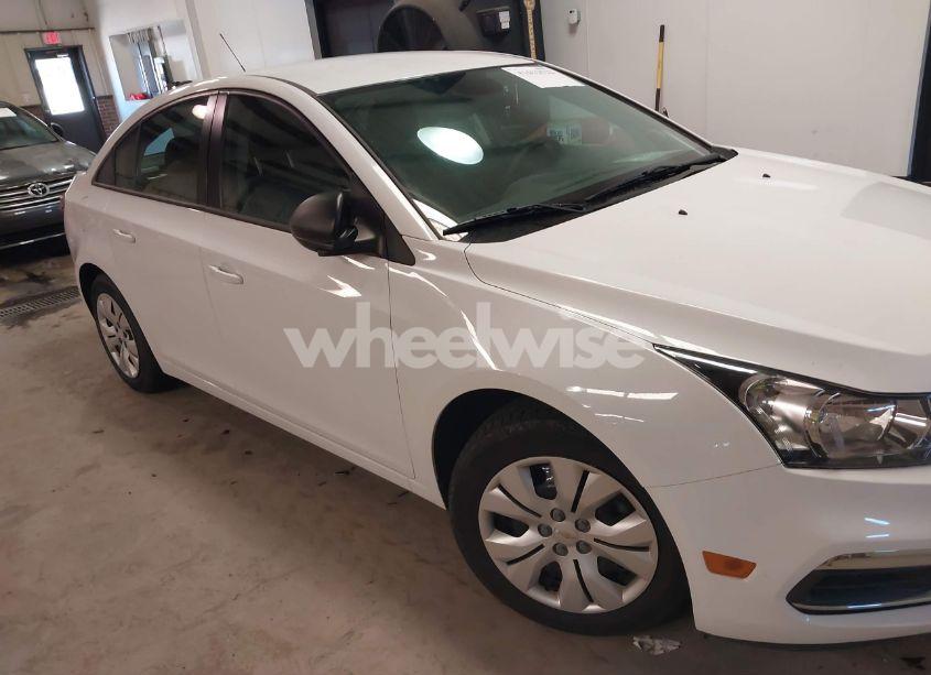 Photo 12 of 2015 Chevrolet Cruze LS AUTO (VIN 1G1PA5SH0F7183419)