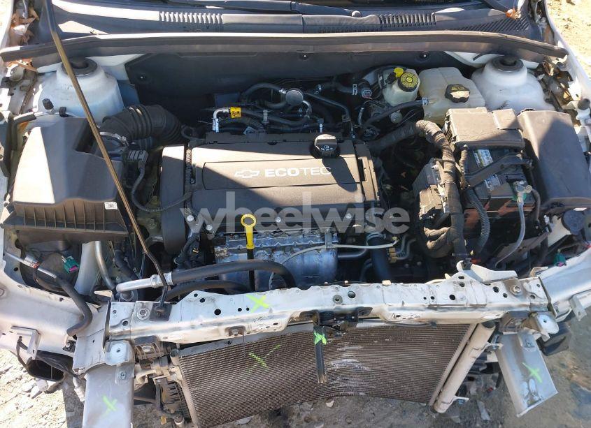 Photo 10 of 2015 Chevrolet Cruze LS AUTO (VIN 1G1PA5SH0F7245403)