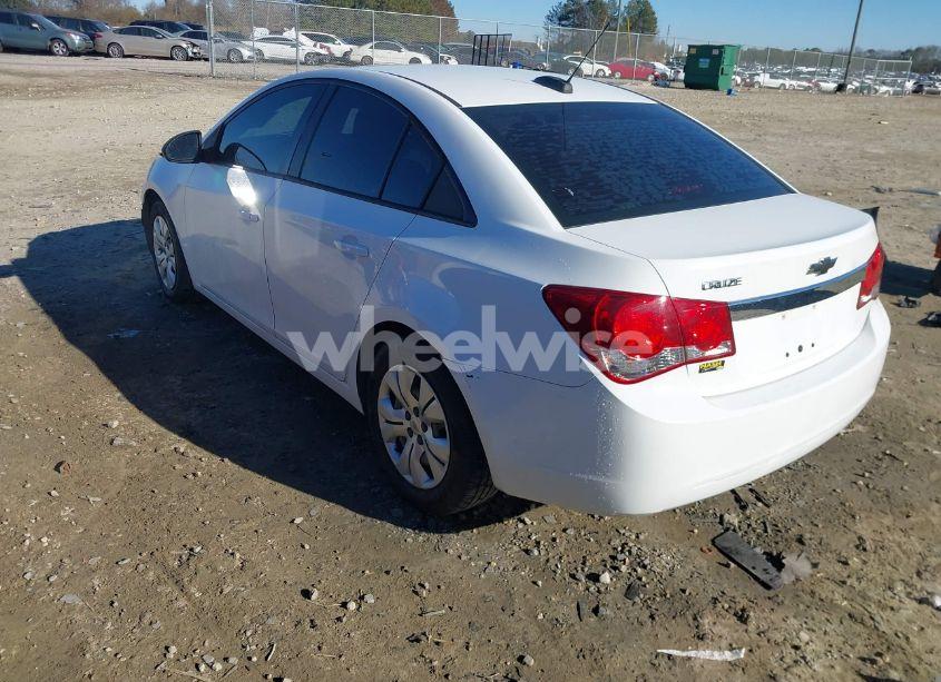 Photo 3 of 2015 Chevrolet Cruze LS AUTO (VIN 1G1PA5SH0F7245403)