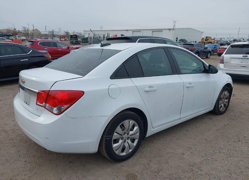 Photo 4 of 2015 Chevrolet Cruze LS AUTO (VIN 1G1PA5SH0F7263979)