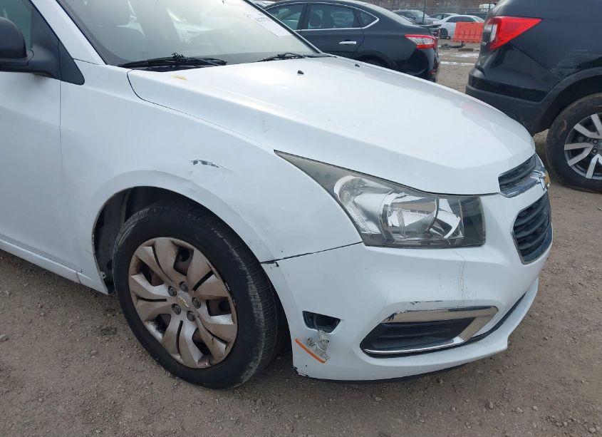 Photo 6 of 2015 Chevrolet Cruze LS AUTO (VIN 1G1PA5SH0F7263979)