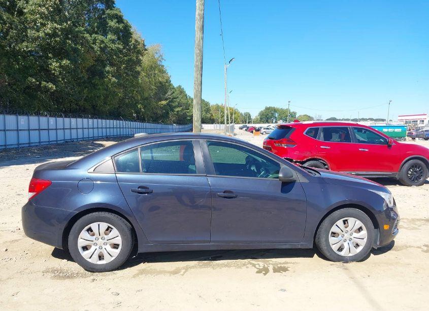 Photo 14 of 2015 Chevrolet Cruze LS AUTO (VIN 1G1PA5SH0F7268745)