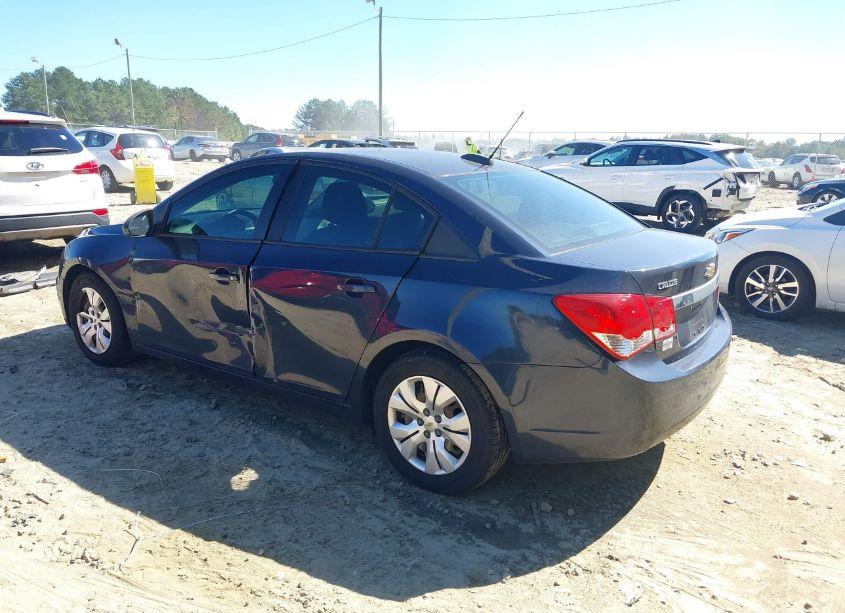 Photo 3 of 2015 Chevrolet Cruze LS AUTO (VIN 1G1PA5SH0F7268745)