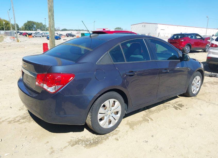 Photo 4 of 2015 Chevrolet Cruze LS AUTO (VIN 1G1PA5SH0F7268745)
