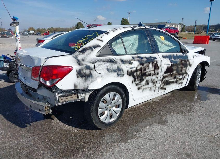 Photo 4 of 2015 Chevrolet Cruze LS AUTO (VIN 1G1PA5SH0F7277638)