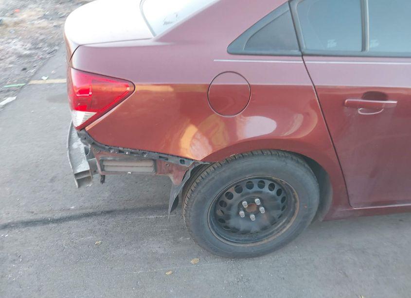 Photo 16 of 2013 Chevrolet Cruze LS AUTO (VIN 1G1PA5SH1D7209779)