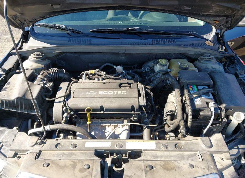 Photo 10 of 2013 Chevrolet Cruze LS AUTO (VIN 1G1PA5SH1D7257427)