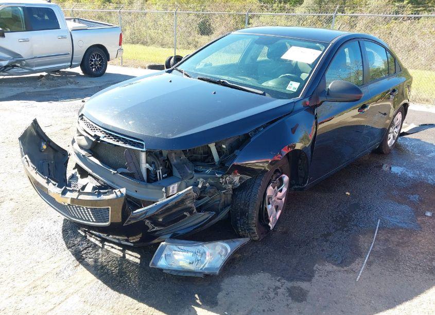 Photo 2 of 2013 Chevrolet Cruze LS AUTO (VIN 1G1PA5SH1D7257427)