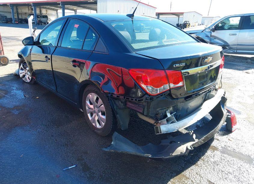 Photo 3 of 2013 Chevrolet Cruze LS AUTO (VIN 1G1PA5SH1D7257427)