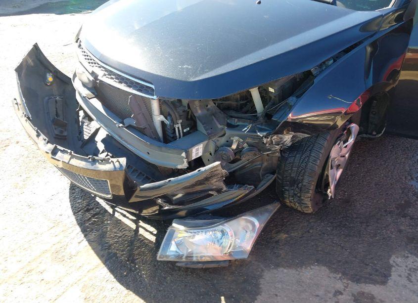 Photo 6 of 2013 Chevrolet Cruze LS AUTO (VIN 1G1PA5SH1D7257427)