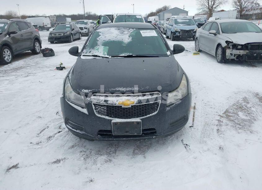 Photo 12 of 2013 Chevrolet Cruze LS AUTO (VIN 1G1PA5SH1D7267312)