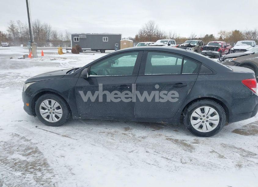 Photo 14 of 2013 Chevrolet Cruze LS AUTO (VIN 1G1PA5SH1D7267312)