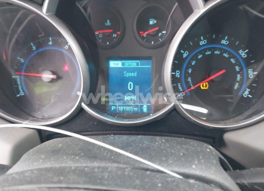 Photo 7 of 2013 Chevrolet Cruze LS AUTO (VIN 1G1PA5SH1D7267312)