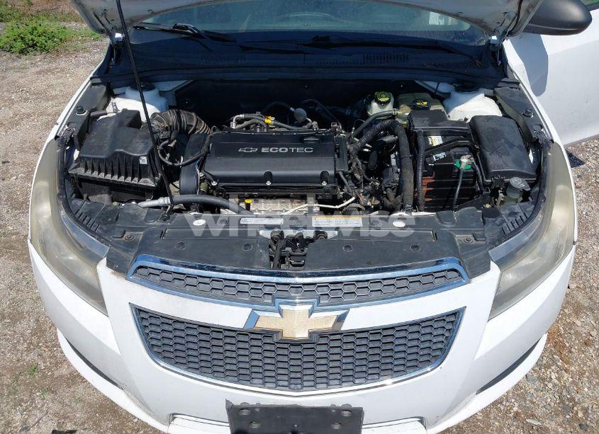 Photo 10 of 2013 Chevrolet Cruze LS AUTO (VIN 1G1PA5SH1D7304259)