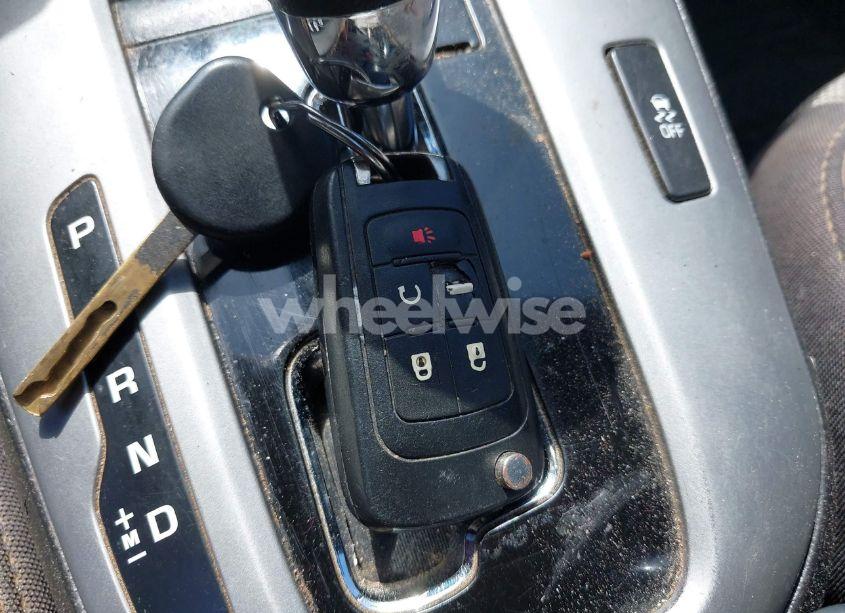 Photo 11 of 2013 Chevrolet Cruze LS AUTO (VIN 1G1PA5SH1D7304259)