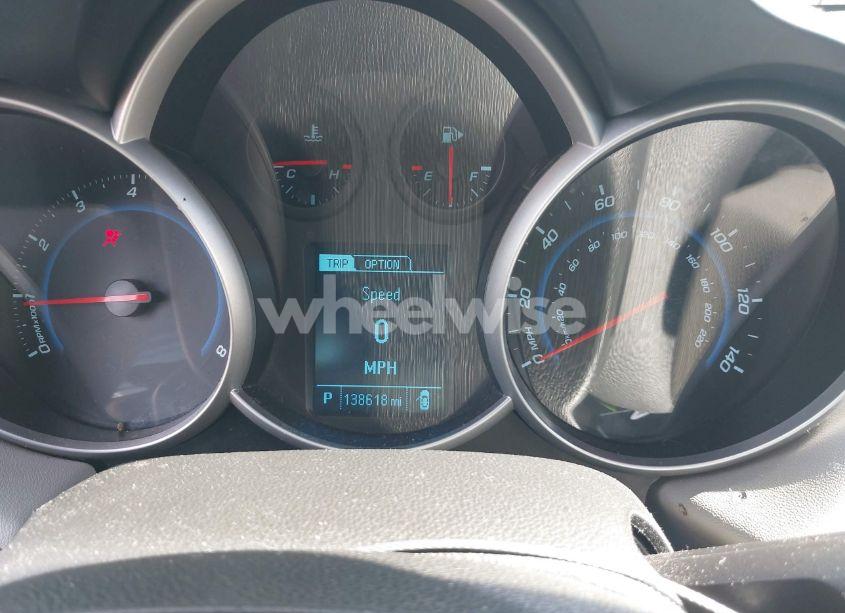 Photo 7 of 2014 Chevrolet Cruze LS AUTO (VIN 1G1PA5SH1E7192340)