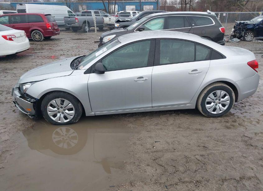 Photo 15 of 2014 Chevrolet Cruze LS AUTO (VIN 1G1PA5SH1E7280076)