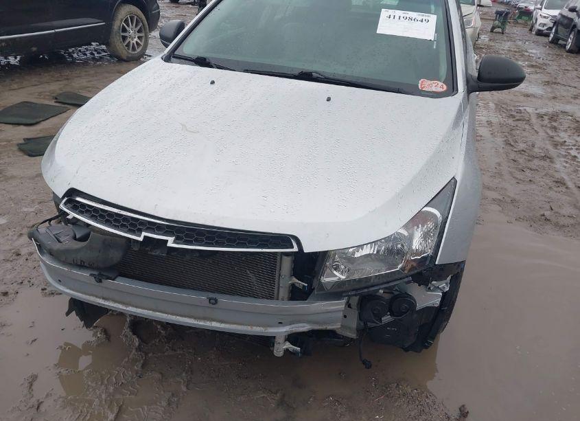 Photo 6 of 2014 Chevrolet Cruze LS AUTO (VIN 1G1PA5SH1E7280076)