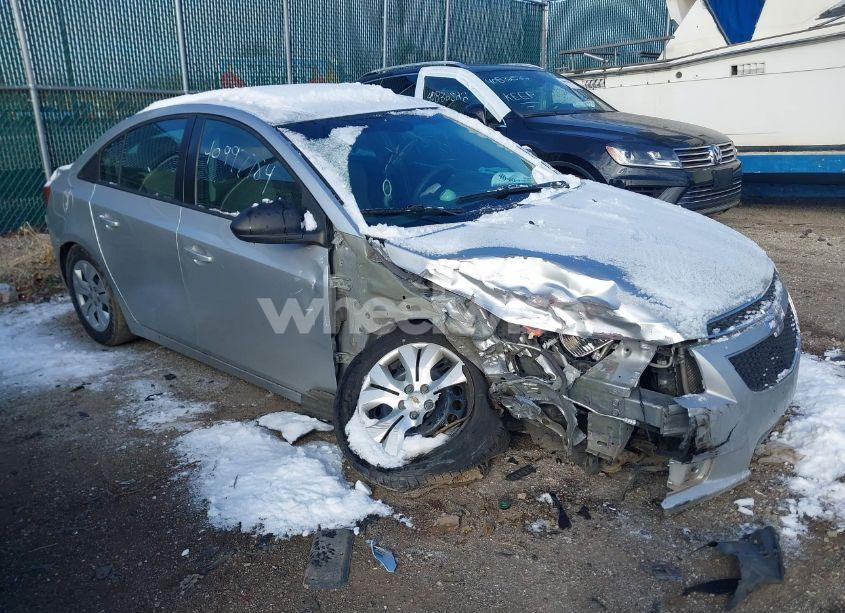 2014 Chevrolet Cruze LS AUTO (VIN 1G1PA5SH1E7302447) main photo