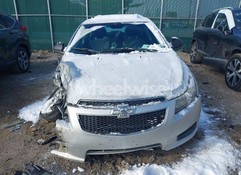 Photo 12 of 2014 Chevrolet Cruze LS AUTO (VIN 1G1PA5SH1E7302447)