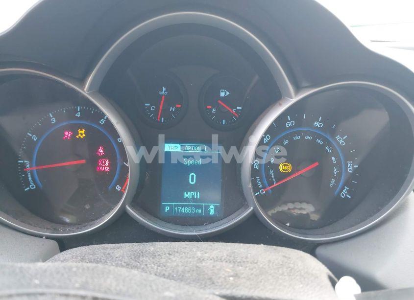 Photo 7 of 2014 Chevrolet Cruze LS AUTO (VIN 1G1PA5SH1E7302447)