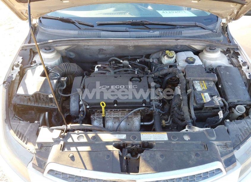 Photo 10 of 2014 Chevrolet Cruze LS AUTO (VIN 1G1PA5SH1E7340230)