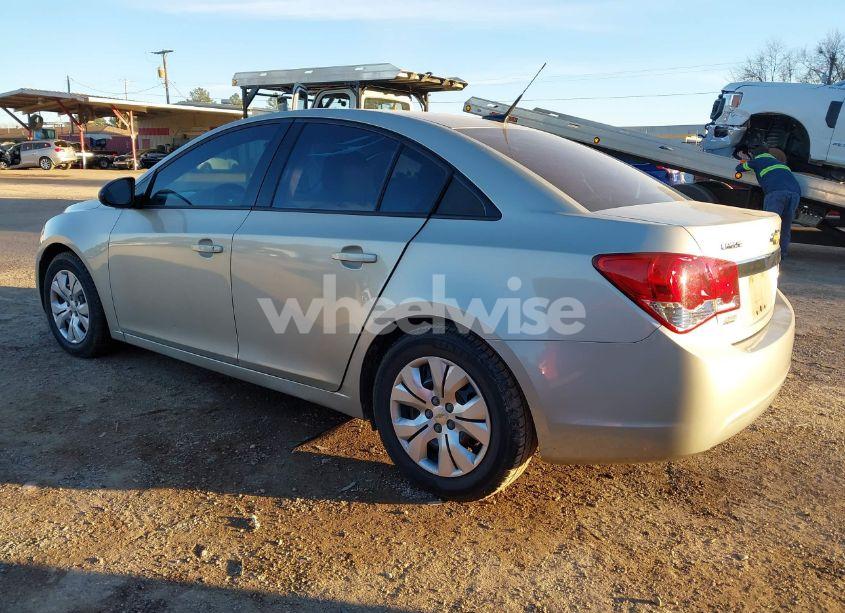 Photo 3 of 2014 Chevrolet Cruze LS AUTO (VIN 1G1PA5SH1E7340230)