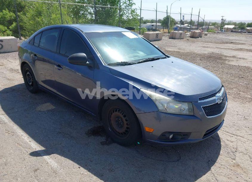 2014 Chevrolet Cruze LS AUTO (VIN 1G1PA5SH1E7344701) main photo