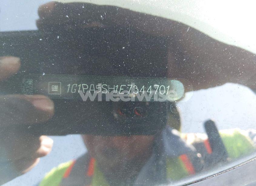 Photo 9 of 2014 Chevrolet Cruze LS AUTO (VIN 1G1PA5SH1E7344701)