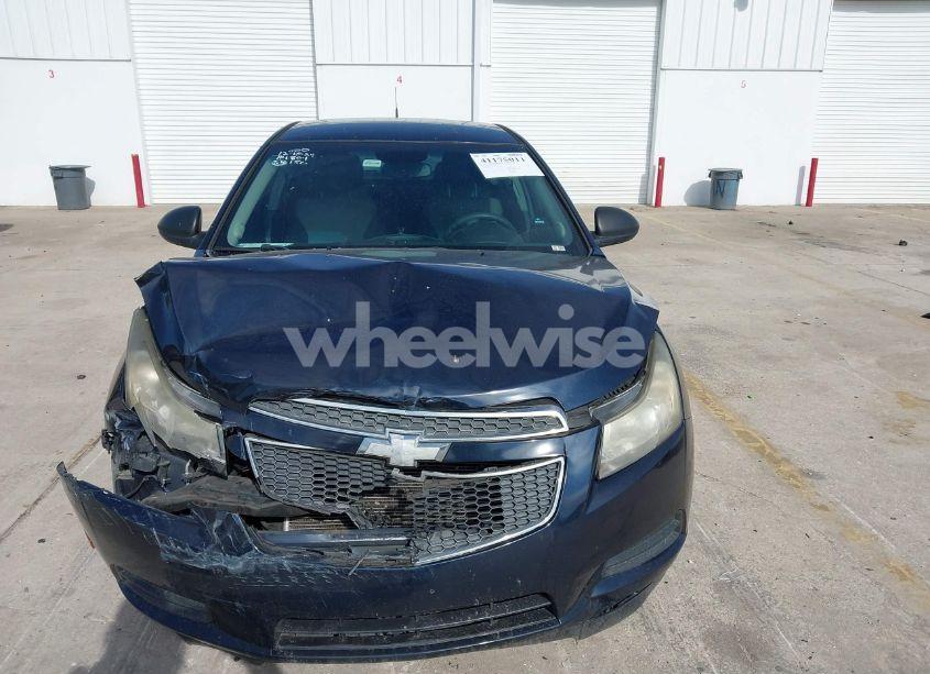 Photo 12 of 2014 Chevrolet Cruze LS AUTO (VIN 1G1PA5SH1E7434317)