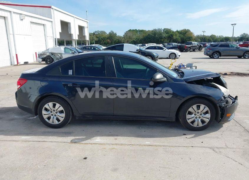 Photo 13 of 2014 Chevrolet Cruze LS AUTO (VIN 1G1PA5SH1E7434317)