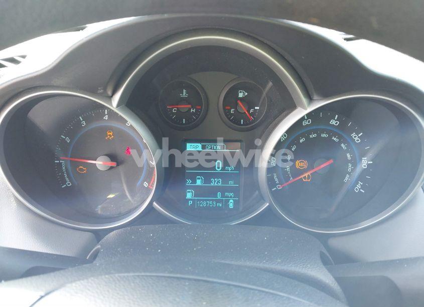 Photo 7 of 2014 Chevrolet Cruze LS AUTO (VIN 1G1PA5SH1E7434317)