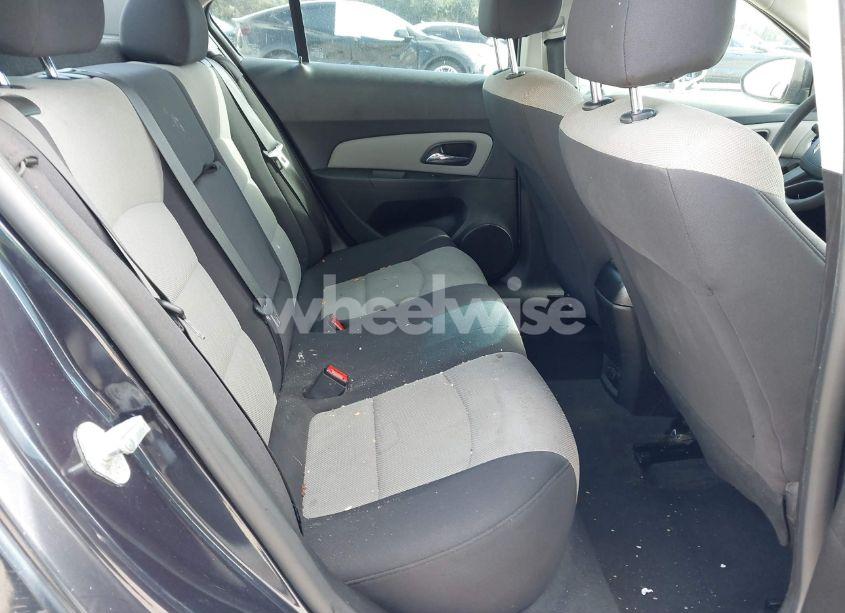Photo 8 of 2014 Chevrolet Cruze LS AUTO (VIN 1G1PA5SH1E7434317)