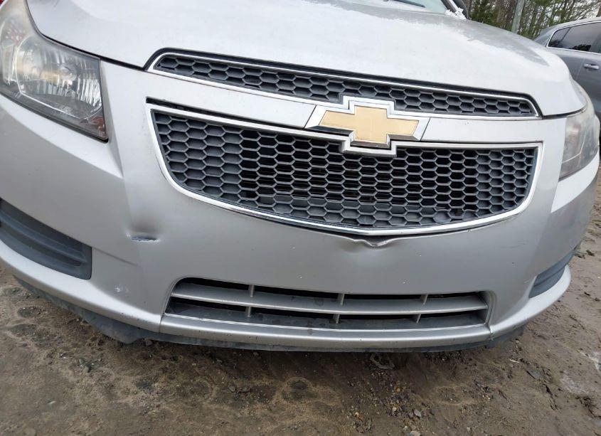 Photo 12 of 2014 Chevrolet Cruze LS AUTO (VIN 1G1PA5SH1E7465552)