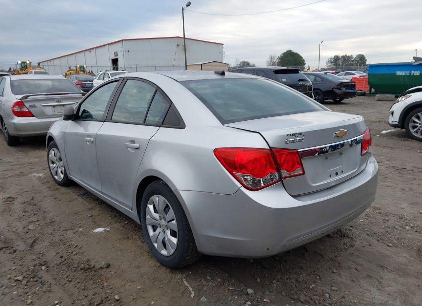 Photo 3 of 2014 Chevrolet Cruze LS AUTO (VIN 1G1PA5SH1E7465552)