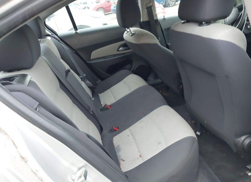 Photo 7 of 2014 Chevrolet Cruze LS AUTO (VIN 1G1PA5SH1E7465552)