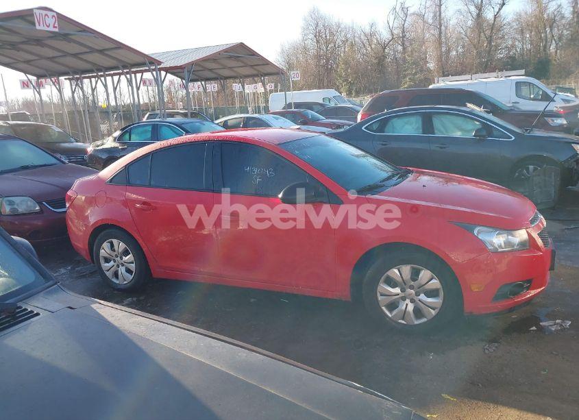 Photo 13 of 2014 Chevrolet Cruze LS AUTO (VIN 1G1PA5SH1E7467043)