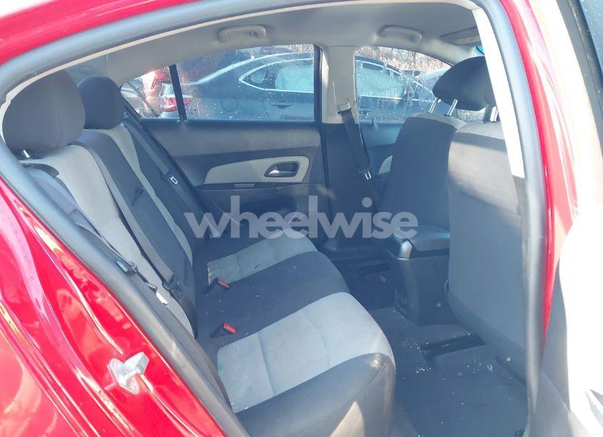 Photo 8 of 2014 Chevrolet Cruze LS AUTO (VIN 1G1PA5SH1E7467043)