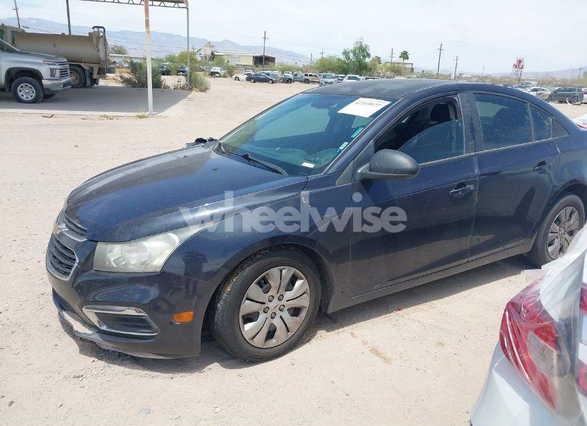 Photo 15 of 2015 Chevrolet Cruze LS AUTO (VIN 1G1PA5SH1F7103464)
