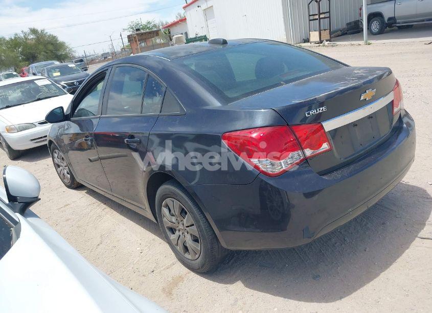 Photo 3 of 2015 Chevrolet Cruze LS AUTO (VIN 1G1PA5SH1F7103464)
