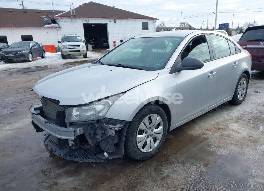 Photo 2 of 2015 Chevrolet Cruze LS AUTO (VIN 1G1PA5SH1F7202821)