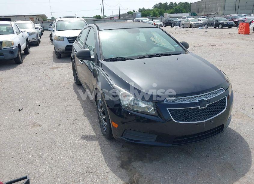 2015 Chevrolet Cruze LS AUTO (VIN 1G1PA5SH1F7283271) main photo