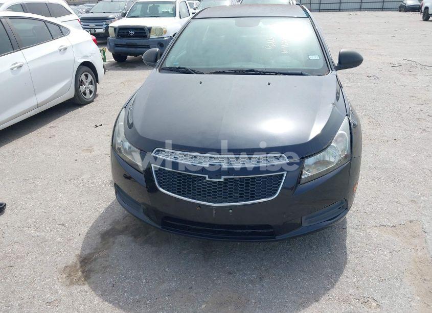 Photo 6 of 2015 Chevrolet Cruze LS AUTO (VIN 1G1PA5SH1F7283271)