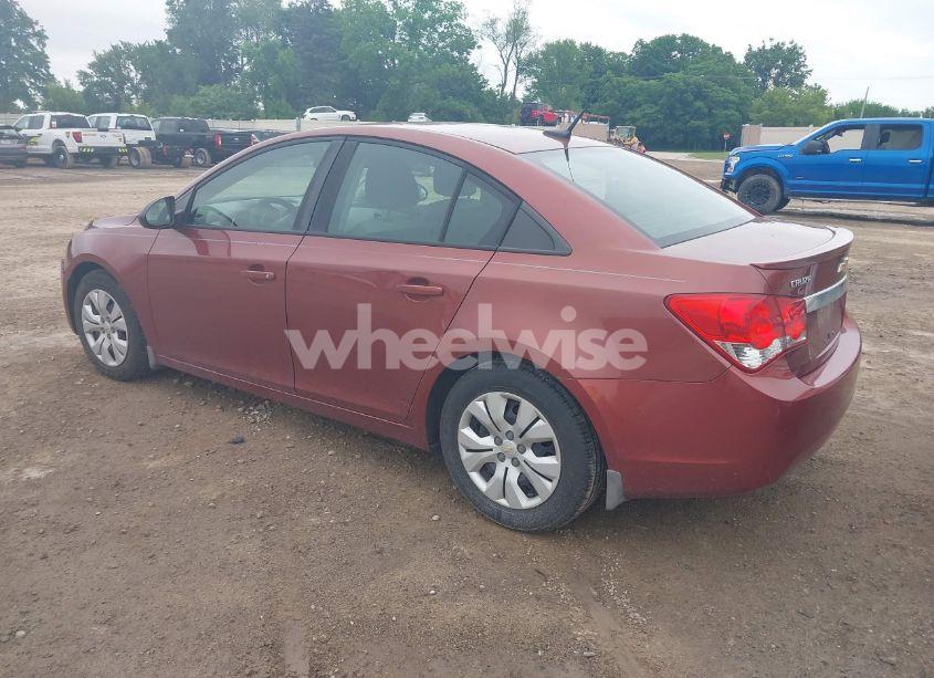 Photo 3 of 2013 Chevrolet Cruze LS AUTO (VIN 1G1PA5SH2D7180678)